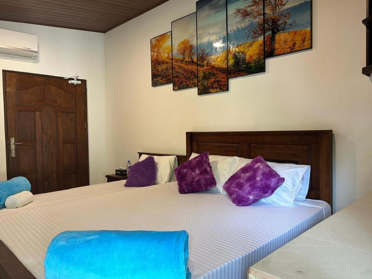 Dinu Lanka Resort Katunayaka Exterior photo